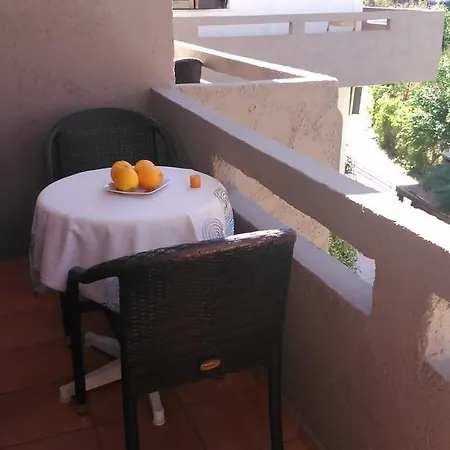 Fotula 3*