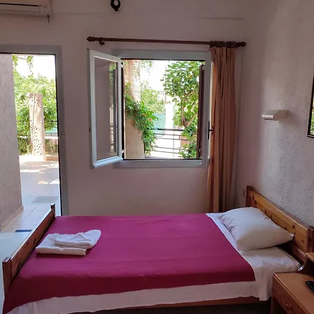 Hotel Fotula 3*